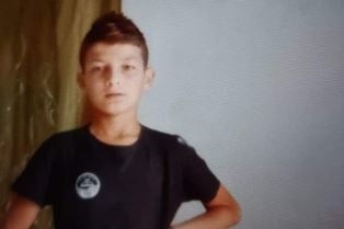 الاحتلال يعتقل طفلا 9 سنوات من بلدة بيت امر