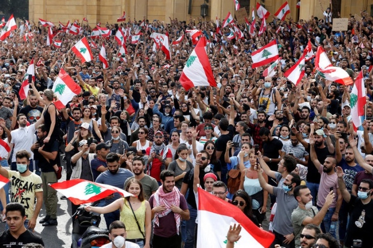 لليوم الثالث على التوالي- الاحتجاجات تتواصل في لبنان