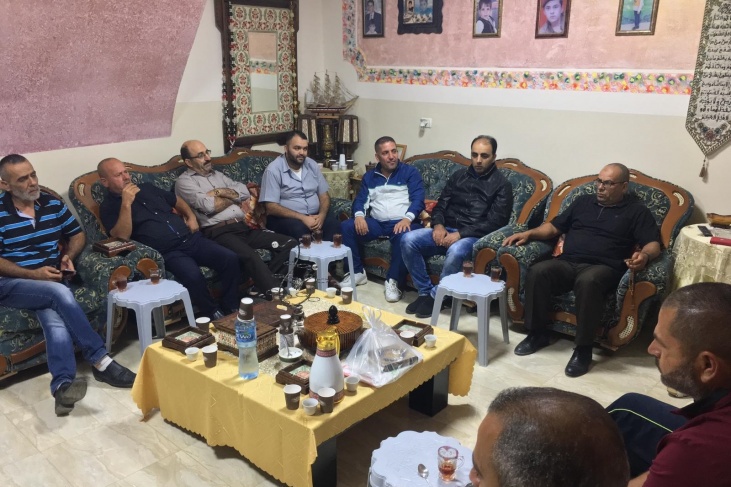 حركة فتح تزور عائلة الشهيدين &quot;الاقرع وبني نمرة&quot; في ذكرى استشهادهما