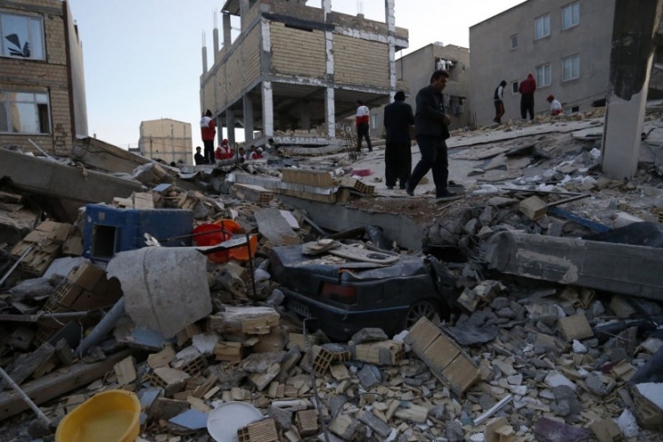 زلزال قوي يضرب جنوب إيران