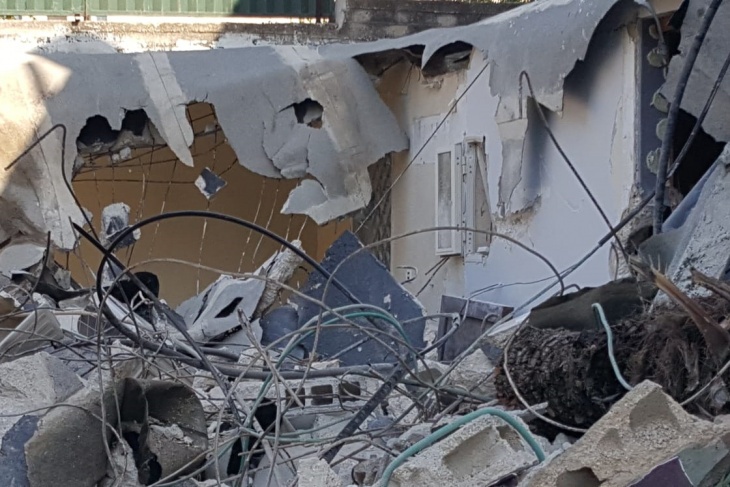 شاهد- الاحتلال يهدم منزل الأسير قسام البرغوثي في كوبر