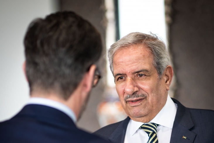 الخارجية الكندية تكرم السفير نبيل معروف