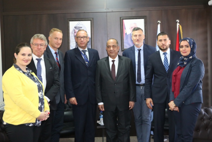 الشلالدة يبحث مع رئيس البعثة الأوروبية تعزيز التعاون المشترك