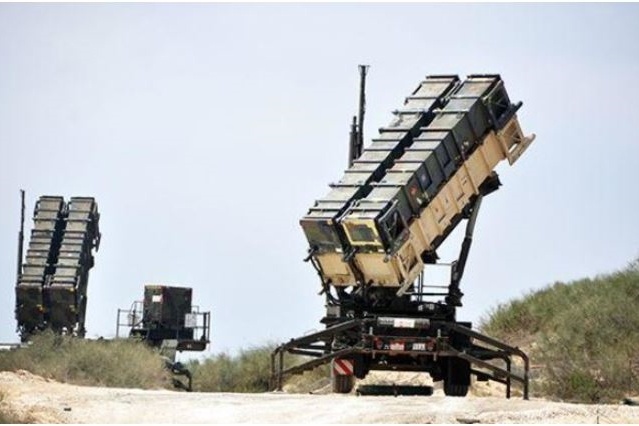 اسرائيل: منظومات الدفاع الجوي على أهبة الاستعداد لصواريخ إيران