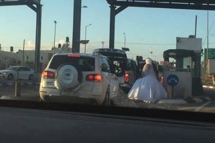  الطيبي: قرار منع دخول الضفة يضر بآلاف الطلاب والأسر