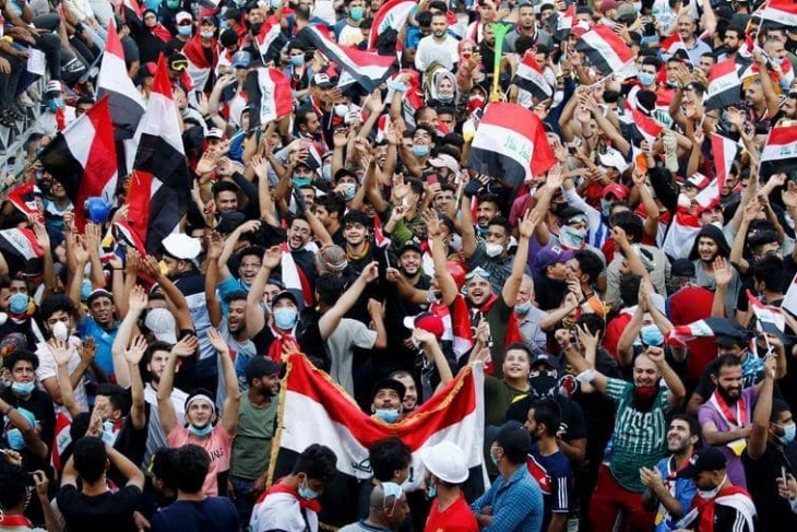 العراقيون يشاركون في أكبر احتجاج بالبلاد منذ 16 عاما