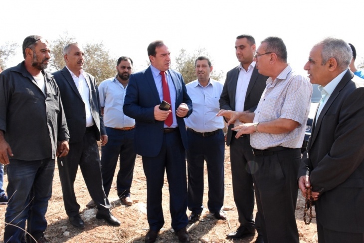 المحافظ كميل يعلن عن انشاء مدرسة صناعية مهنية للاناث