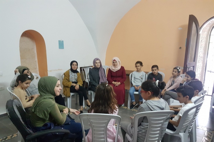 المركز النسوي الثوري سلوان يختتم برنامج التعليم المساند