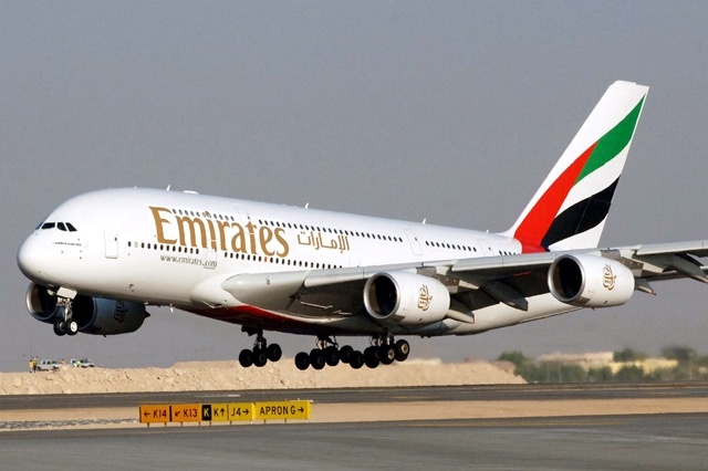 الإمارات تبرم صفقة لشراء 50 طائرة &quot;إيرباص&quot; جديدة