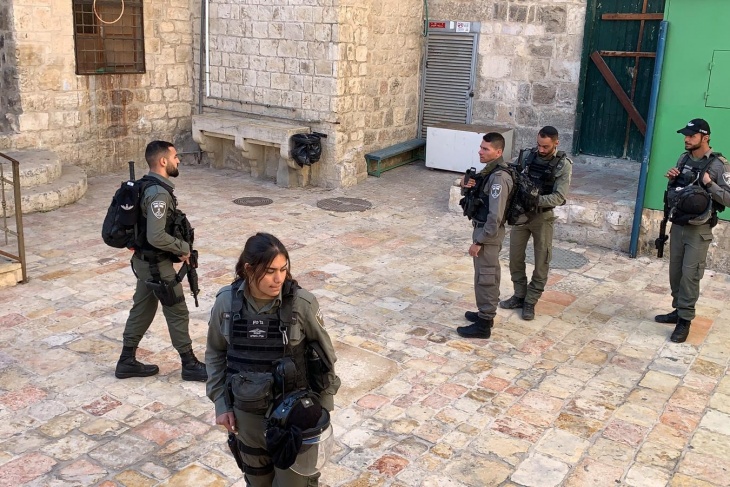 &lt;div&gt;صورة وتعليق: &lt;/div&gt;الاحتلال يغلق مكتب التربية والتعليم وفضائية فلسطين في القدس