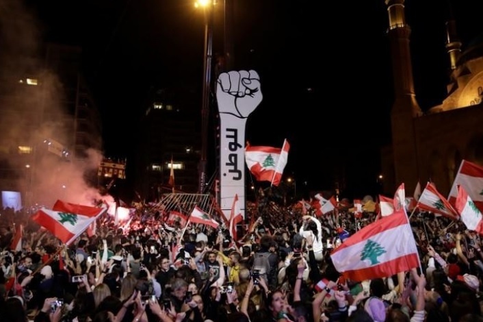 تصاعد باحتجاجات لبنان