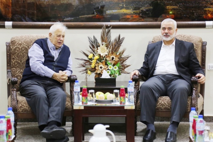 حماس تقرر ارجاء تسليم ردها المكتوب بشأن الانتخابات