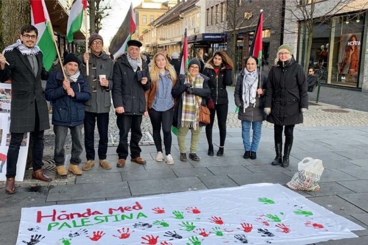 وقفة تضامنية مع شعبنا بمدينة كريستيانساند النرويجية