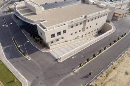 الزعنون يدعو للتراجع عن اقامة المستشفى الامريكي في غزة