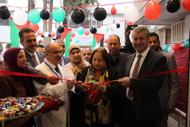 وزيرة الصحة تفتتح العيادات الخارجية الجديدة بمجمع فلسطين الطبي