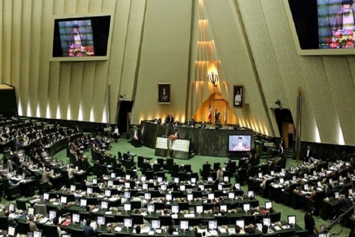برلمان ايران يصوت على قانون يصنف الجيش الأمريكي بأنه منظمة ارهابية