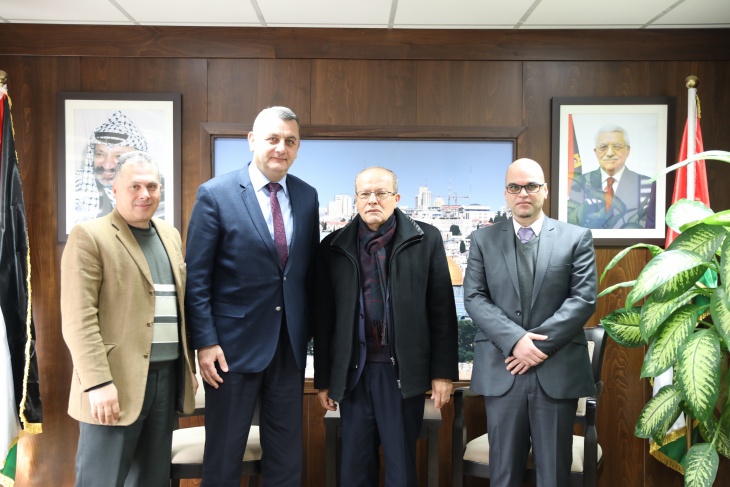 هيئة الأسرى وبنك فلسطين يعقدان لقاءاً تشاورياً لتحسين مستوى الأداء