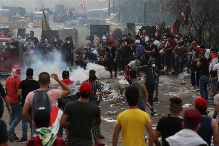 العراق: مقتل 4 متظاهرين بمواجهات مع الأمن