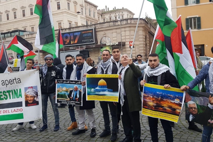 الجالية الفلسطينية في روما والاتسيو تنظم وقفة رفضا لصفقة القرن