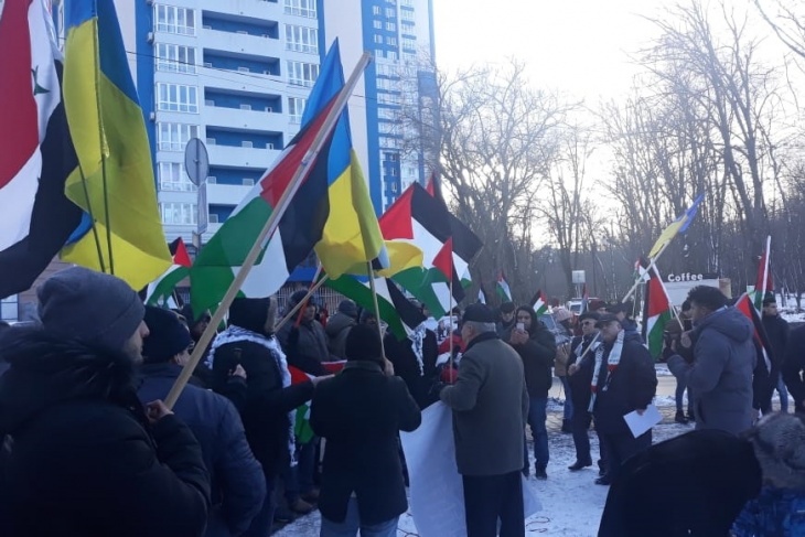 وقفة احتجاجية رفضا لصفقة القرن أمام السفارة الأمريكية في كييف