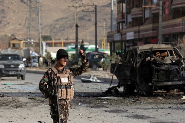 قتلى وجرحى بتفجير انتحاري وسط العاصمة الأفغانية