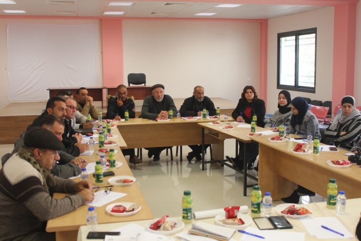 جنين: ندوة تدعو إلى تصويب أوضاع &quot;الزراعات التعاقدية&quot;
