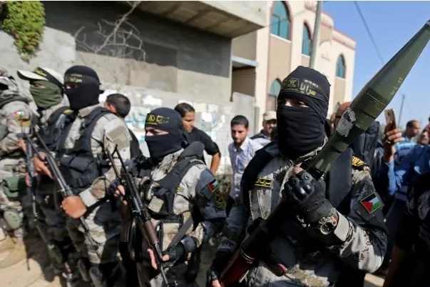 نتنياهو يجمع الكابينيت لحشد اغلبية لعملية عسكرية ضد غزة