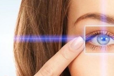 اللجنة العلمية لطب وجراحة العيون تقدم استقالتها