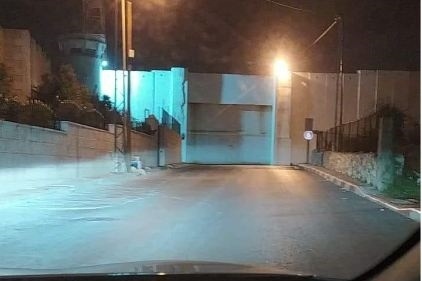 &lt;div&gt;صورة وتعليق: &lt;/div&gt;جيش الاحتلال يغلق حاجز 300 شمال بيت لحم بعد اصابات بالكورونا