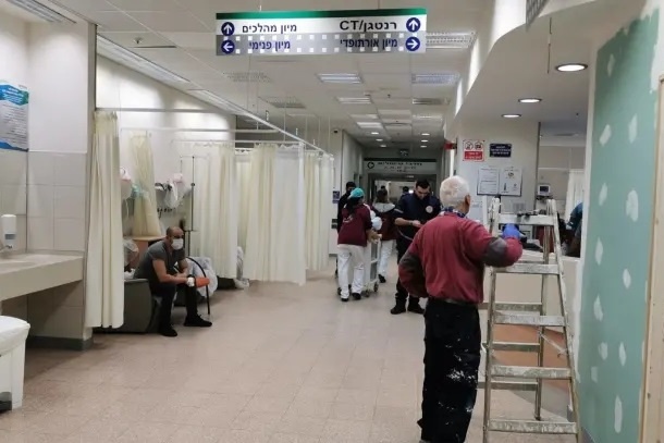 اطباء اسرائيل: الان بدأ الوباء فعليا.. وذروة الفيروس الشتاء المقبل